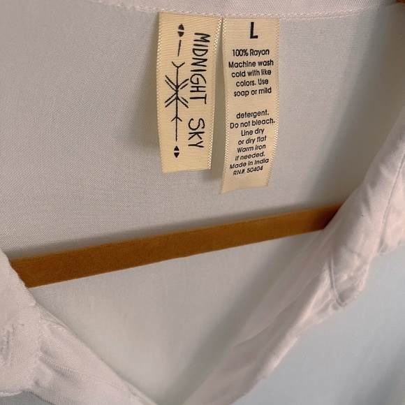 MIDNIGHT SKY BOTTON DOWN TOP 🌸 - Picture 3 of 7